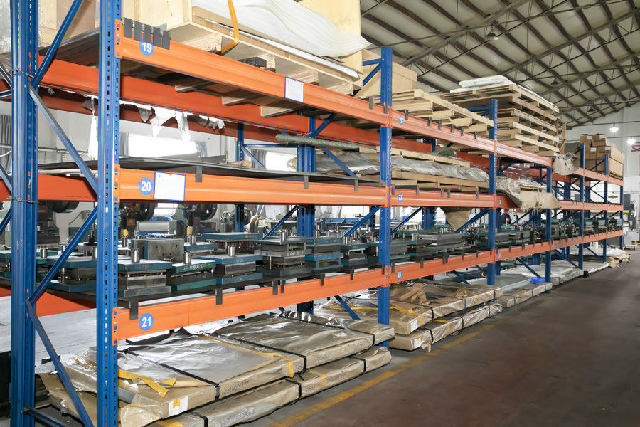 ชั้นวางแม่พิมพ์